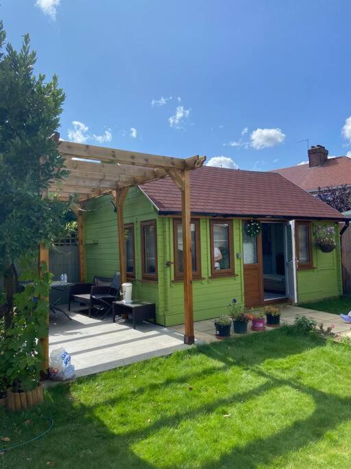 Charming Private Guest House Enfield Zewnętrze zdjęcie